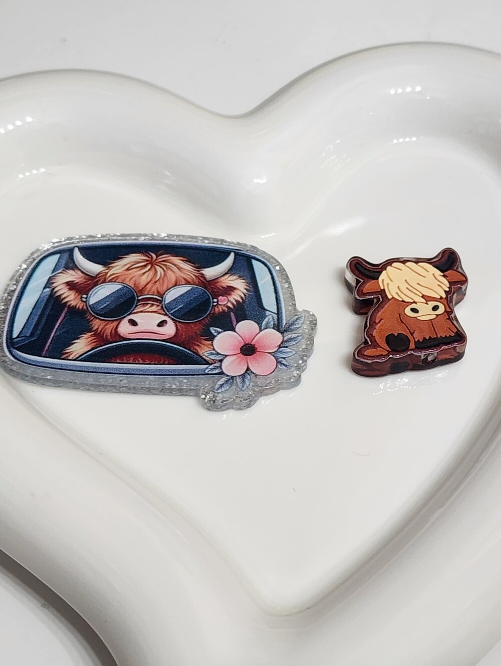 Highland Cow Flatback Focal Bead Flats Crafts Badge Keychain Phone Chain Magnet